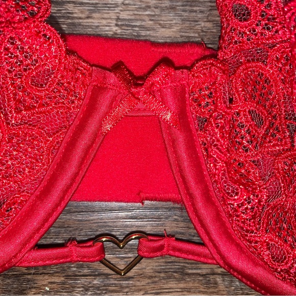 Victoria's Secret "Wicked Unlined Sweet Heart Lace Balconette Bra" Size 34C - Picture 4 of 12